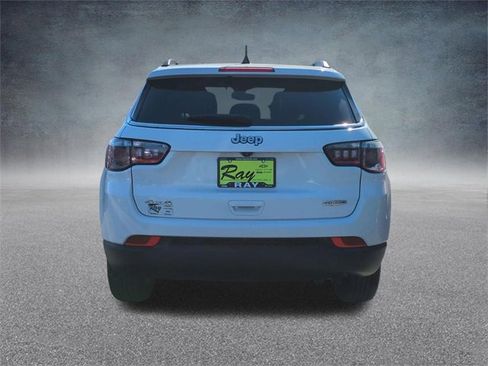 Used 2022 Jeep Compass Latitude w/ Sun and Sound Group image 5