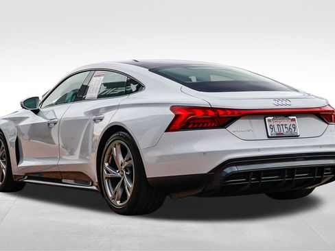 Used 2024 Audi e-tron GT Premium Plus image 4