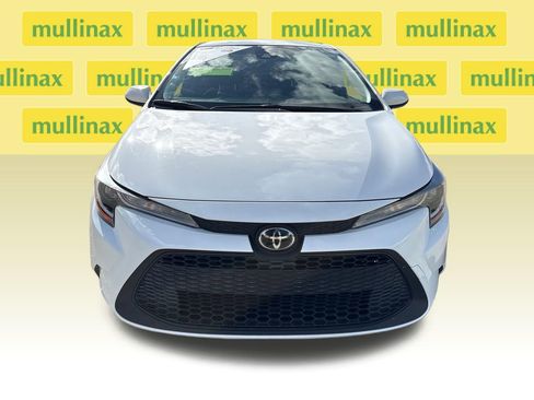 Used 2022 Toyota Corolla LE w/ LE Convenience Package image 11