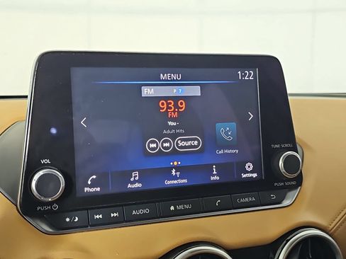 Certified 2020 Nissan Sentra SV w/ SV Premium Package FWD image 17