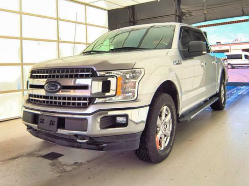 Used 2019 Ford F150 XLT w/ Equipment Group 302A Luxury AWD/4WD image 2