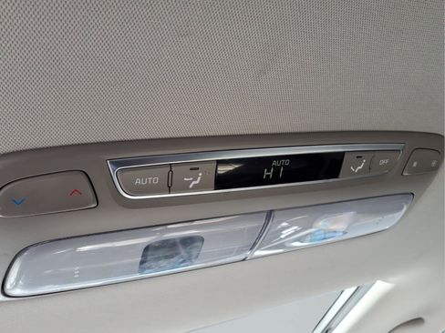 Used 2022 Kia Telluride EX image 25