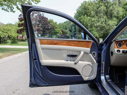 Used 2015 Bentley Flying Spur V8 AWD/4WD image 40