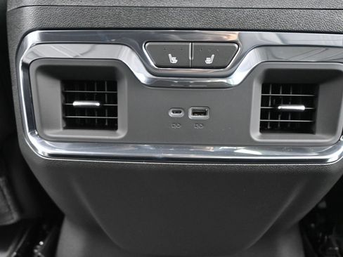 New 2025 Chevrolet Silverado 1500 High Country w/ Midnight Edition AWD/4WD image 30