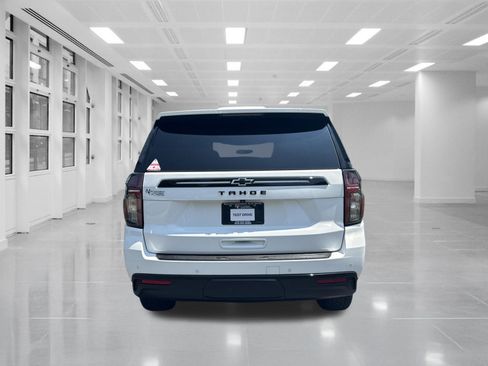 Certified 2024 Chevrolet Tahoe Z71 w/ Luxury Package AWD/4WD image 6