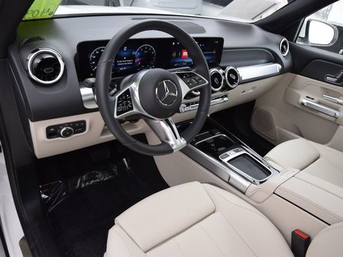 Used 2026 Mercedes-Benz GLB 250 image 20