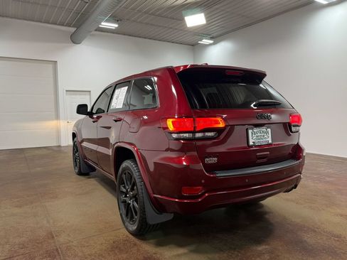 Used 2022 Jeep Grand Cherokee Laredo X AWD/4WD image 35