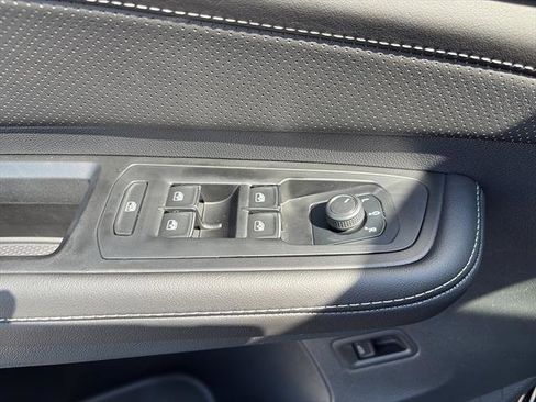 New 2026 Volkswagen Atlas SEL image 17