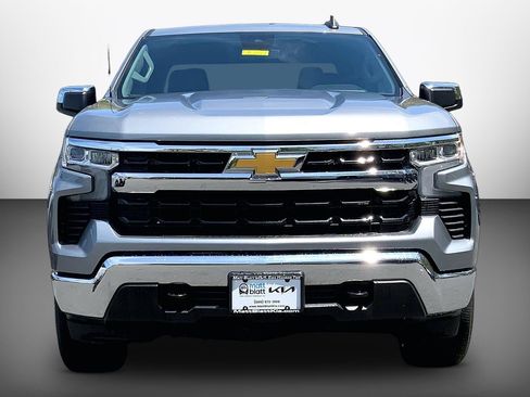 Used 2024 Chevrolet Silverado 1500 LT AWD/4WD image 5