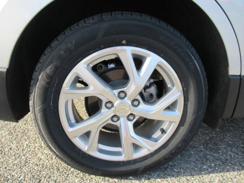 Used 2021 Chevrolet Equinox Premier FWD image 8