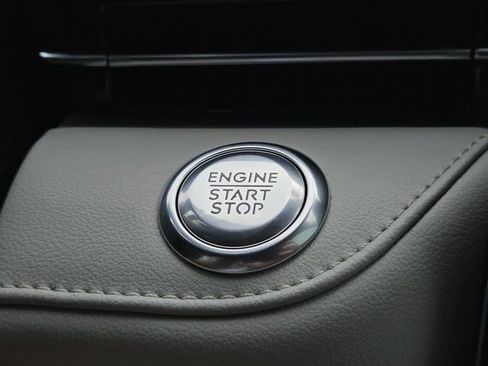 New 2026 Lincoln Nautilus Premier image 16