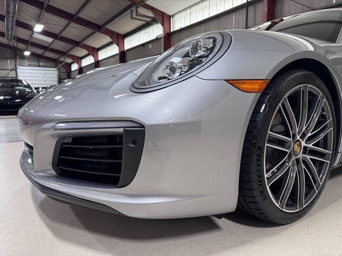 Used 2018 Porsche 911 Carrera 4 AWD/4WD image 26