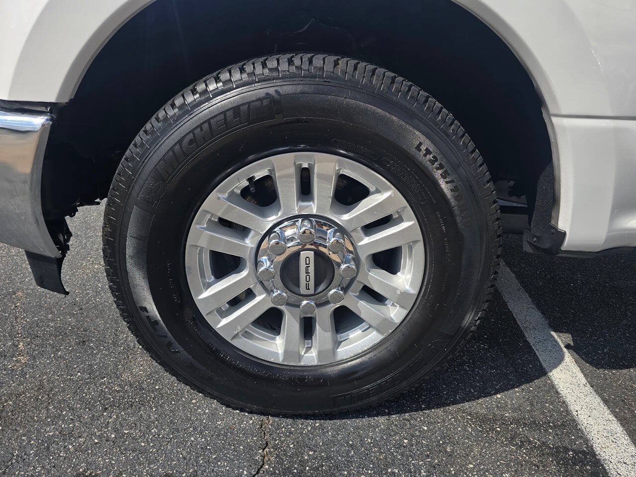 Used 2017 Ford F250 XLT w/ XLT Value Package RWD image 11
