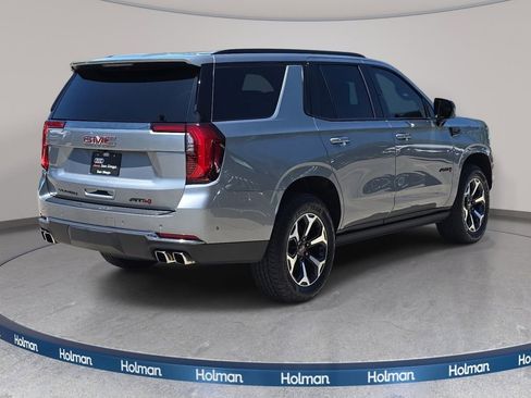 Used 2025 GMC Yukon AT4 AWD/4WD image 6