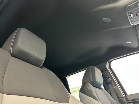 Used 2024 Toyota Tacoma TRD Sport AWD/4WD image 18