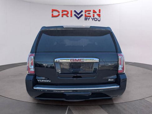 Used 2017 GMC Yukon Denali w/ Open Road Package AWD/4WD image 4