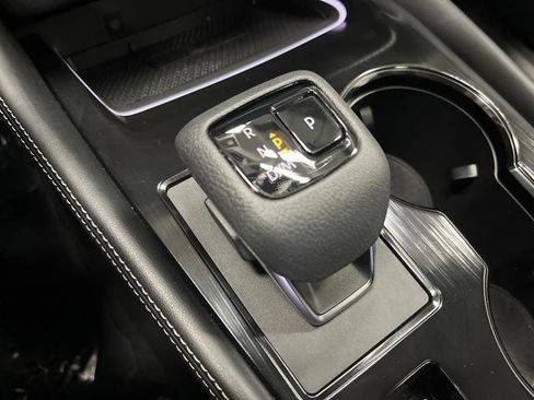 Used 2025 Nissan Rogue Platinum w/ Tech Package image 22