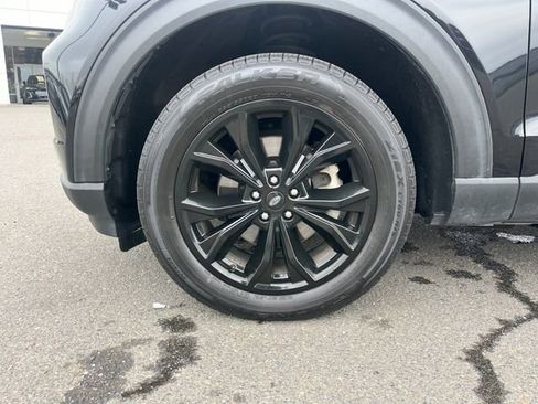 Used 2022 Ford Explorer Limited w/ Equipment Group 301A AWD/4WD image 27
