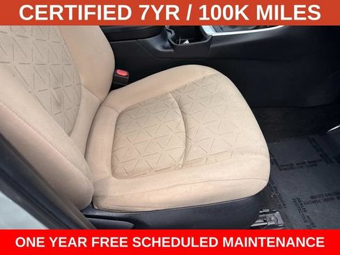 Used 2023 Toyota RAV4 XLE AWD/4WD image 10