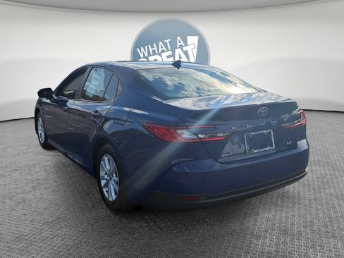 Used 2025 Toyota Camry LE FWD image 6