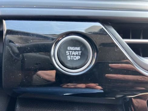 Certified 2025 Kia Seltos S FWD image 20