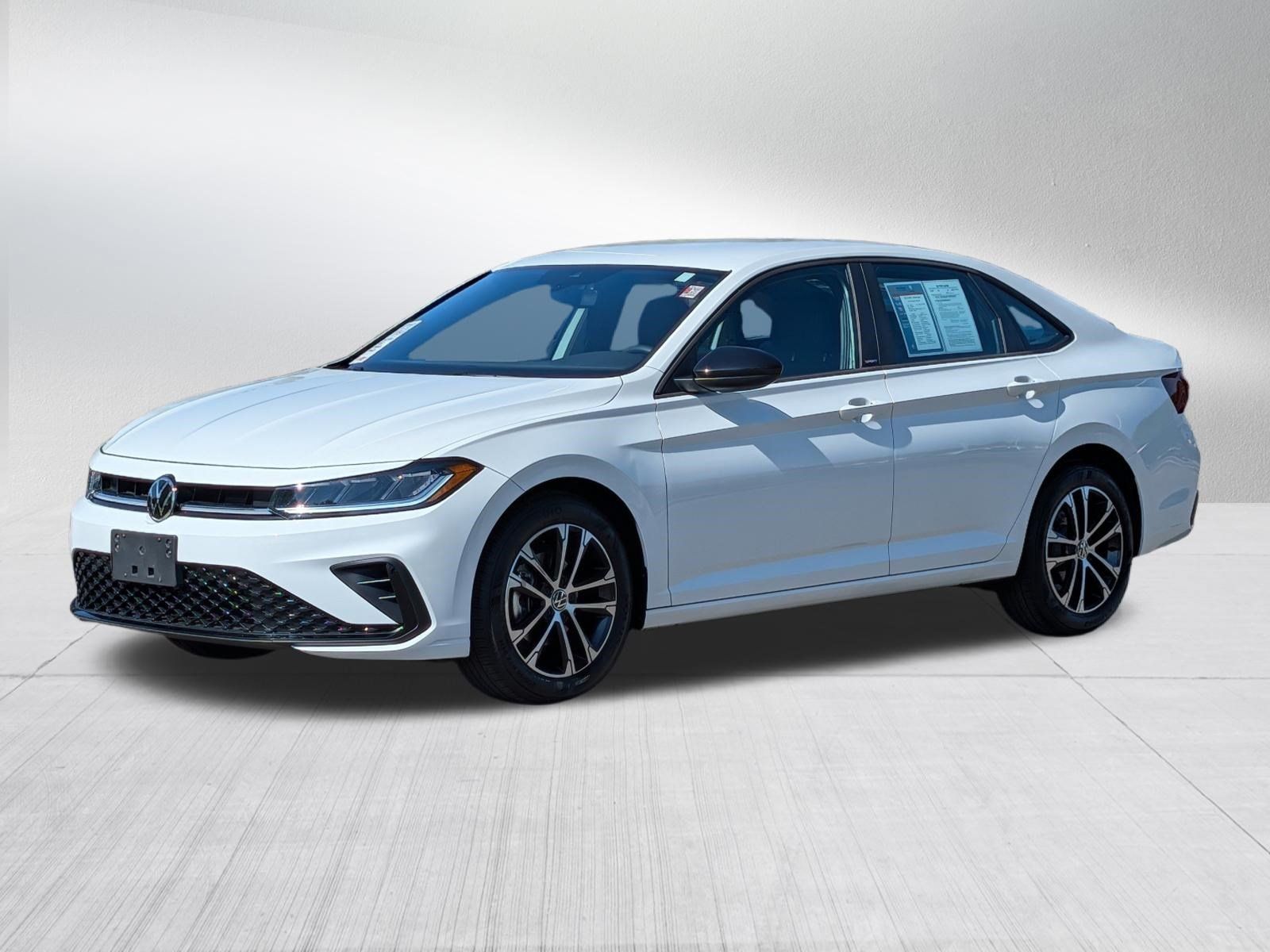 Certified 2025 Volkswagen Jetta Sport FWD image 3