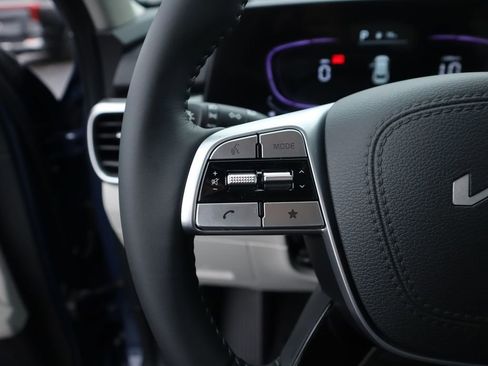 New 2025 Kia Telluride S image 30