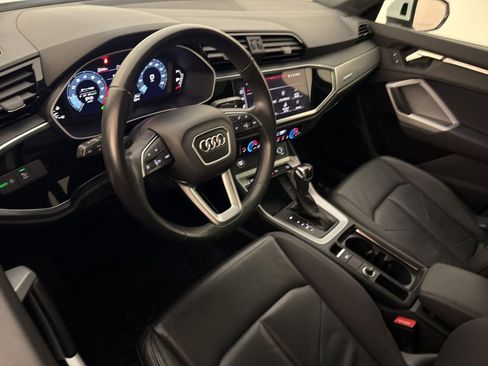 Used 2023 Audi Q3 2.0T Premium image 4