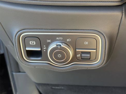 Used 2025 Mercedes-Benz G 580 w/ EQ Technology image 41