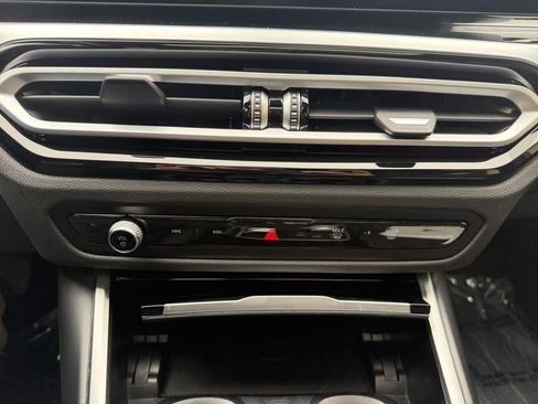 Used 2024 BMW i4 xDrive40i image 18