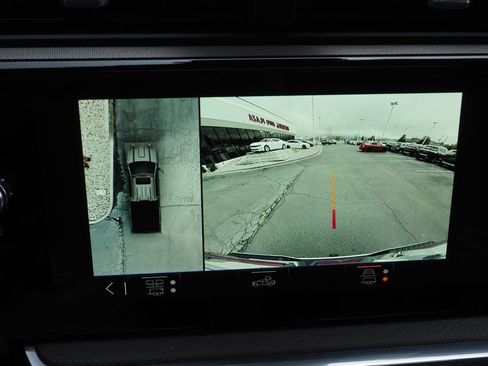 Used 2024 GMC Sierra 3500 Denali w/ Denali Reserve Package image 25