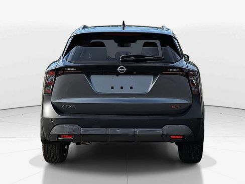 New 2026 Nissan Kicks SR FWD image 6