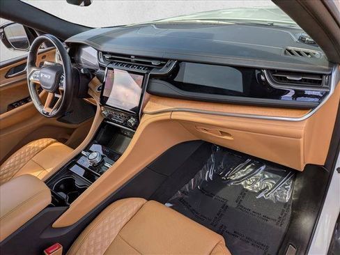 Certified 2022 Jeep Grand Cherokee L Summit AWD/4WD image 19