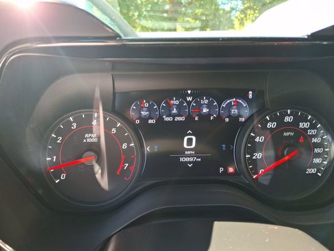 Used 2022 Chevrolet Camaro SS RWD image 13