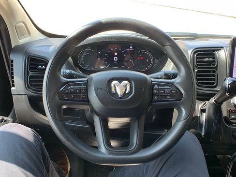 Used 2024 RAM ProMaster 2500 w/ Premium Convenience Group image 15