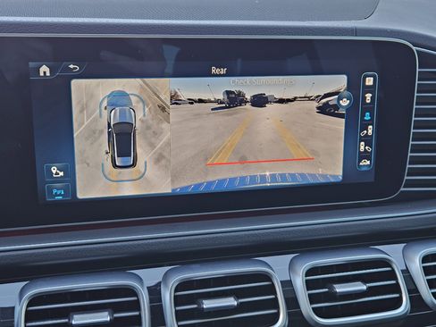 Used 2024 Mercedes-Benz GLE 450 4MATIC image 18