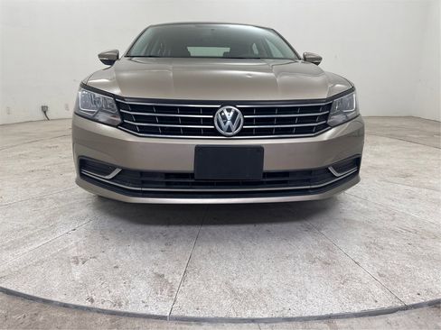 Used 2016 Volkswagen Passat 1.8T S image 9