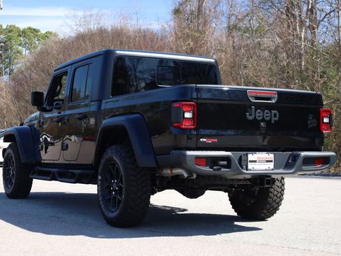 Used 2025 Jeep Gladiator Willys image 3