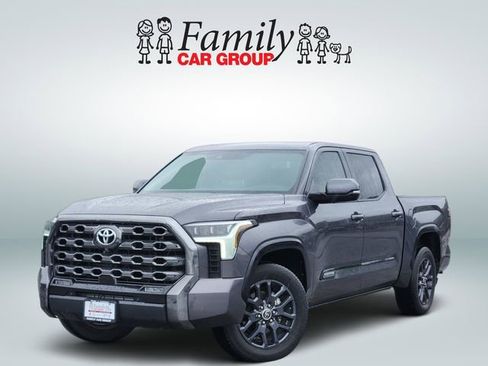 Used 2023 Toyota Tundra Platinum image 1