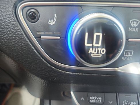 Used 2018 Audi Q5 2.0T Premium Plus w/ Premium Plus Package AWD/4WD image 33