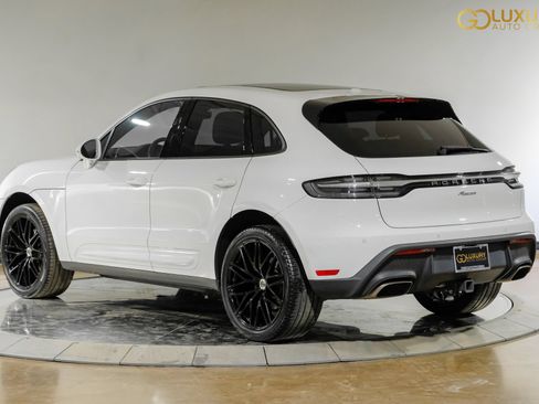 Used 2023 Porsche Macan AWD/4WD image 12