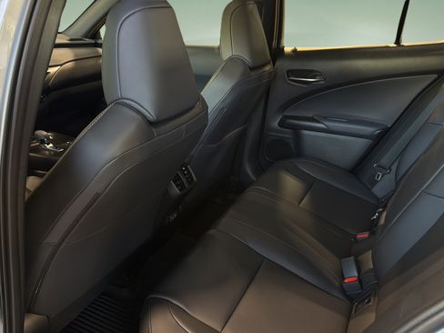 New 2026 Lexus UX 300h AWD image 15