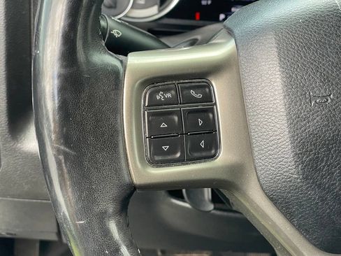 Used 2017 RAM 1500 Laramie AWD/4WD image 18
