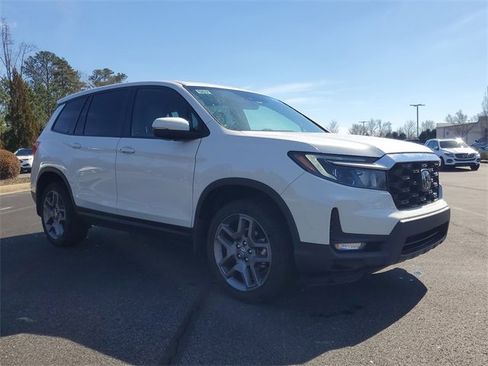 Used 2023 Honda Passport EX-L image 3