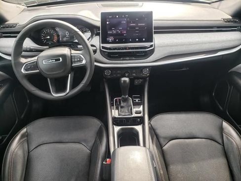 Used 2023 Jeep Compass Latitude AWD/4WD image 16