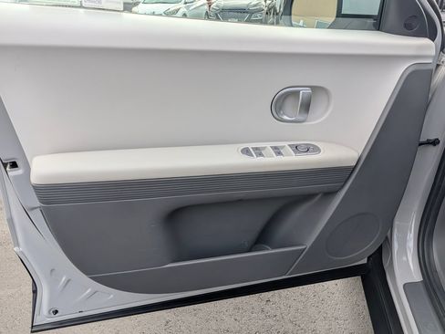Certified 2024 Hyundai Ioniq 5 SEL RWD image 17