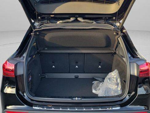 Certified 2026 Mercedes-Benz GLA 250 image 9