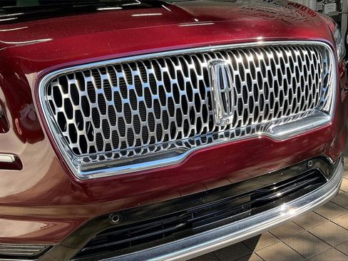 Used 2022 Lincoln Nautilus Reserve image 26