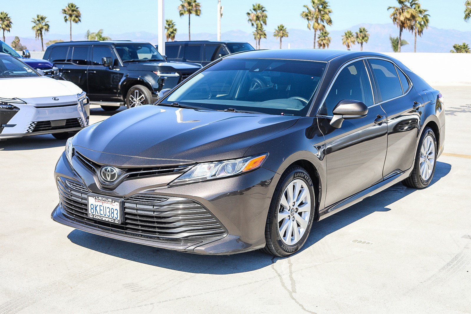 Used 2019 Toyota Camry LE w/ Carpet Mat Package FWD image 3