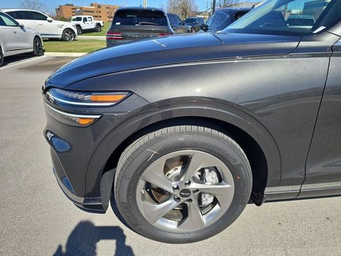 New 2026 Genesis GV70 2.5T AWD/4WD image 10